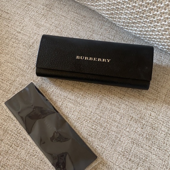 🪞 NEW authentic Burberry pebbled leather hard case and cloth set - Picture 1 of 11